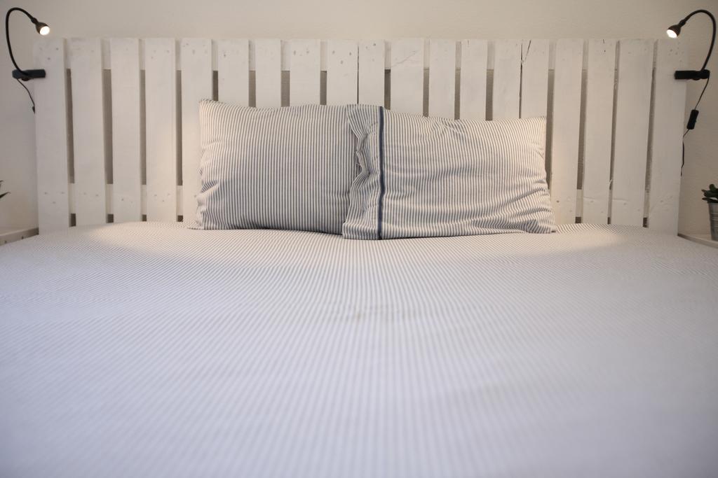 Moka Surfhouse Hostel Ericeira Pokój zdjęcie