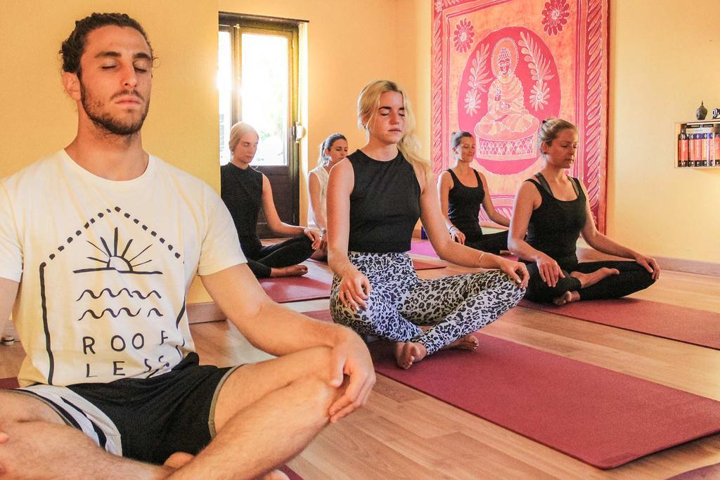 Moka Surfhouse Hostel Ericeira Zewnętrze zdjęcie