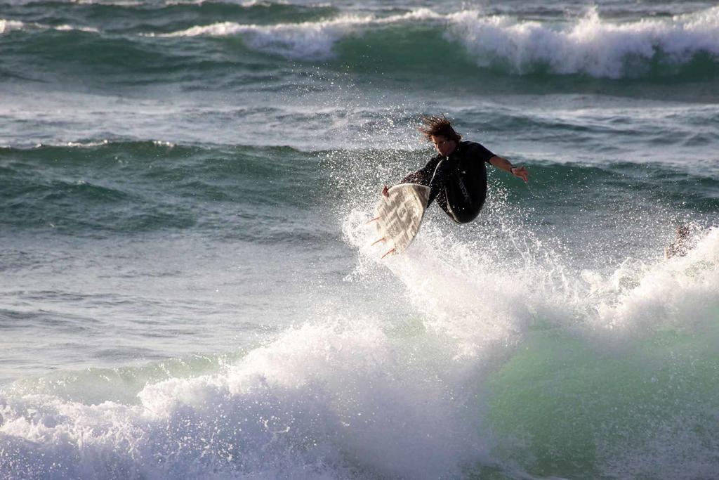 Moka Surfhouse Hostel Ericeira Zewnętrze zdjęcie